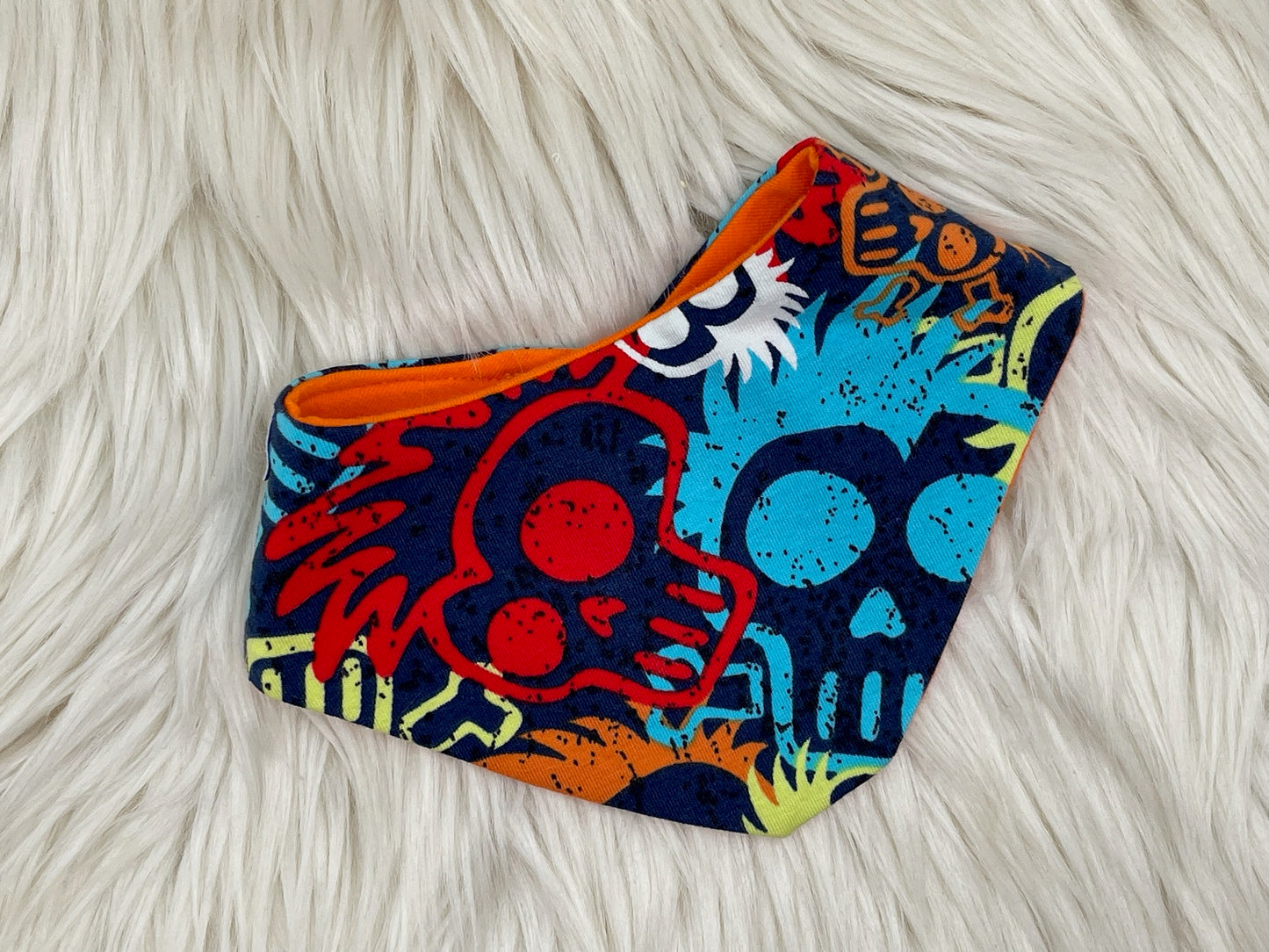 SALE Wendehalstuch Sternchen mit Totenkopf bunt/blau