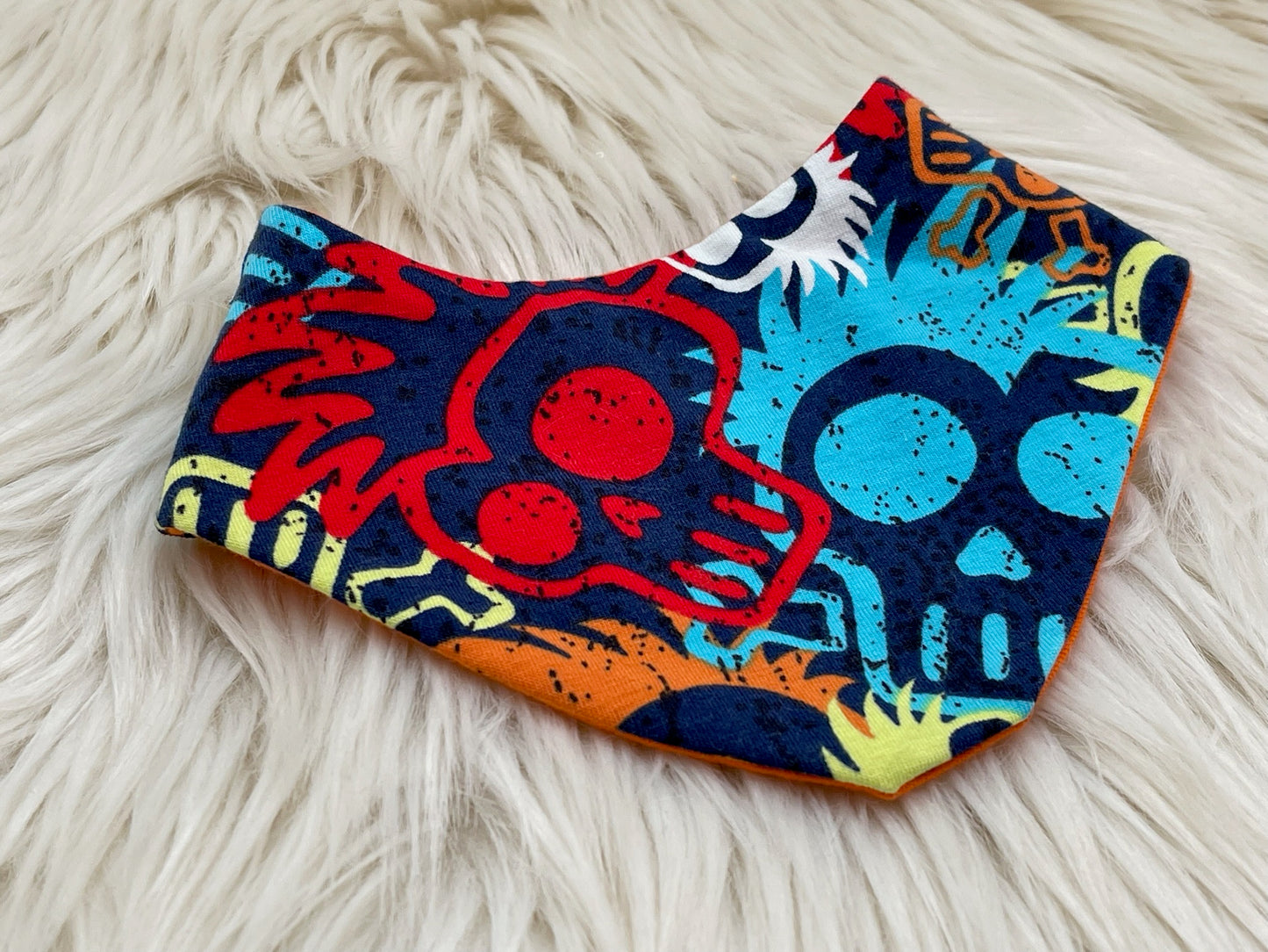 SALE Wendehalstuch Sternchen mit Totenkopf bunt/blau
