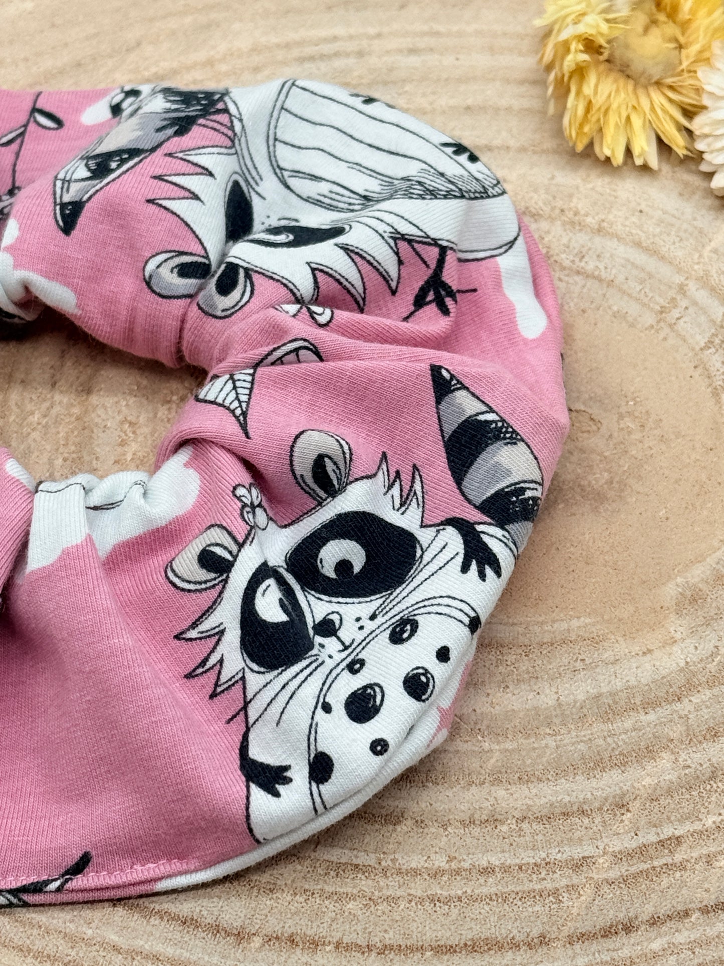 Jersey Scrunchie Waschbären rosa