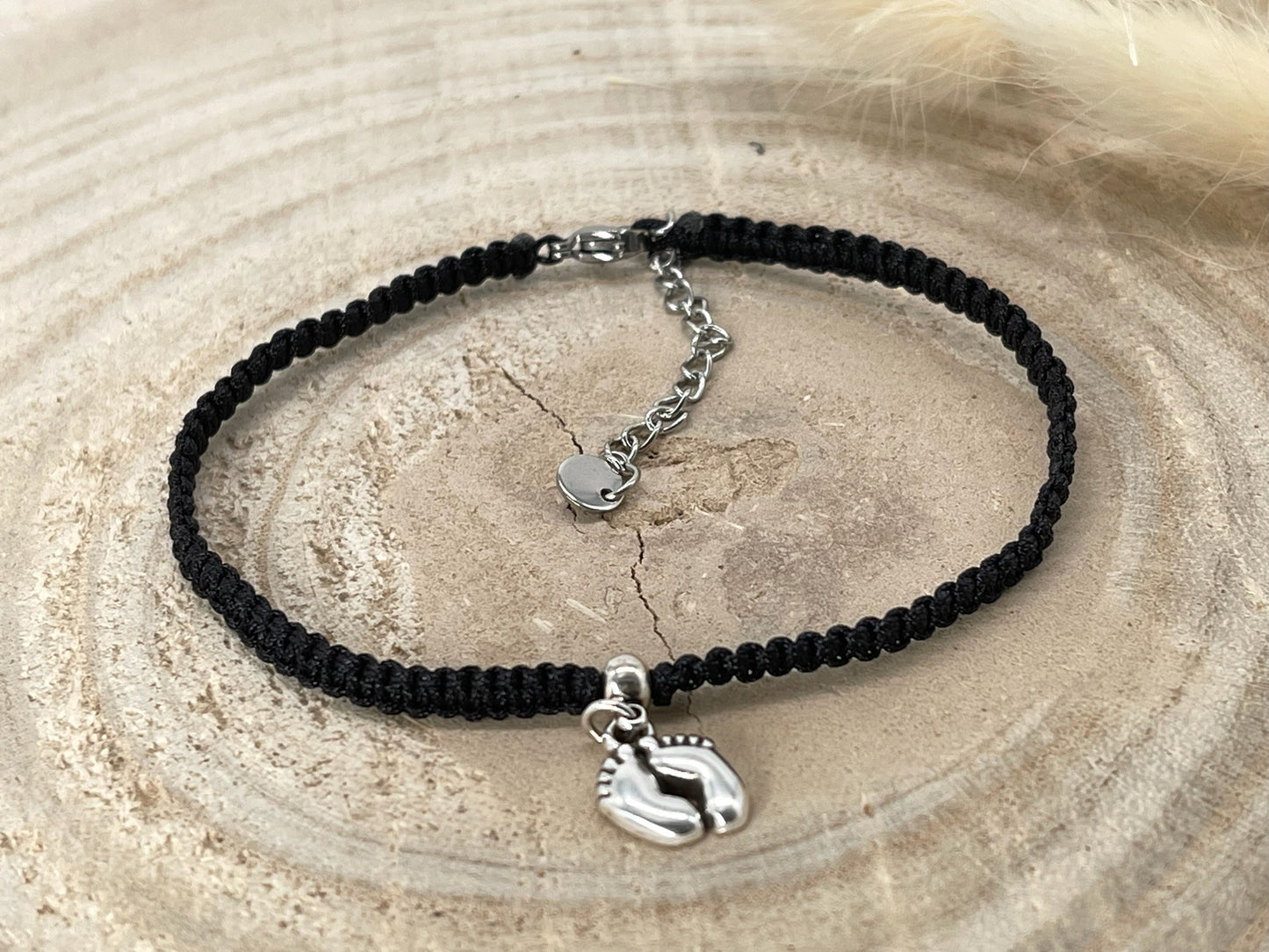 Makramee Schmuck Fusskettchen Fussbändchen "Baby Füße" Silberfarben
