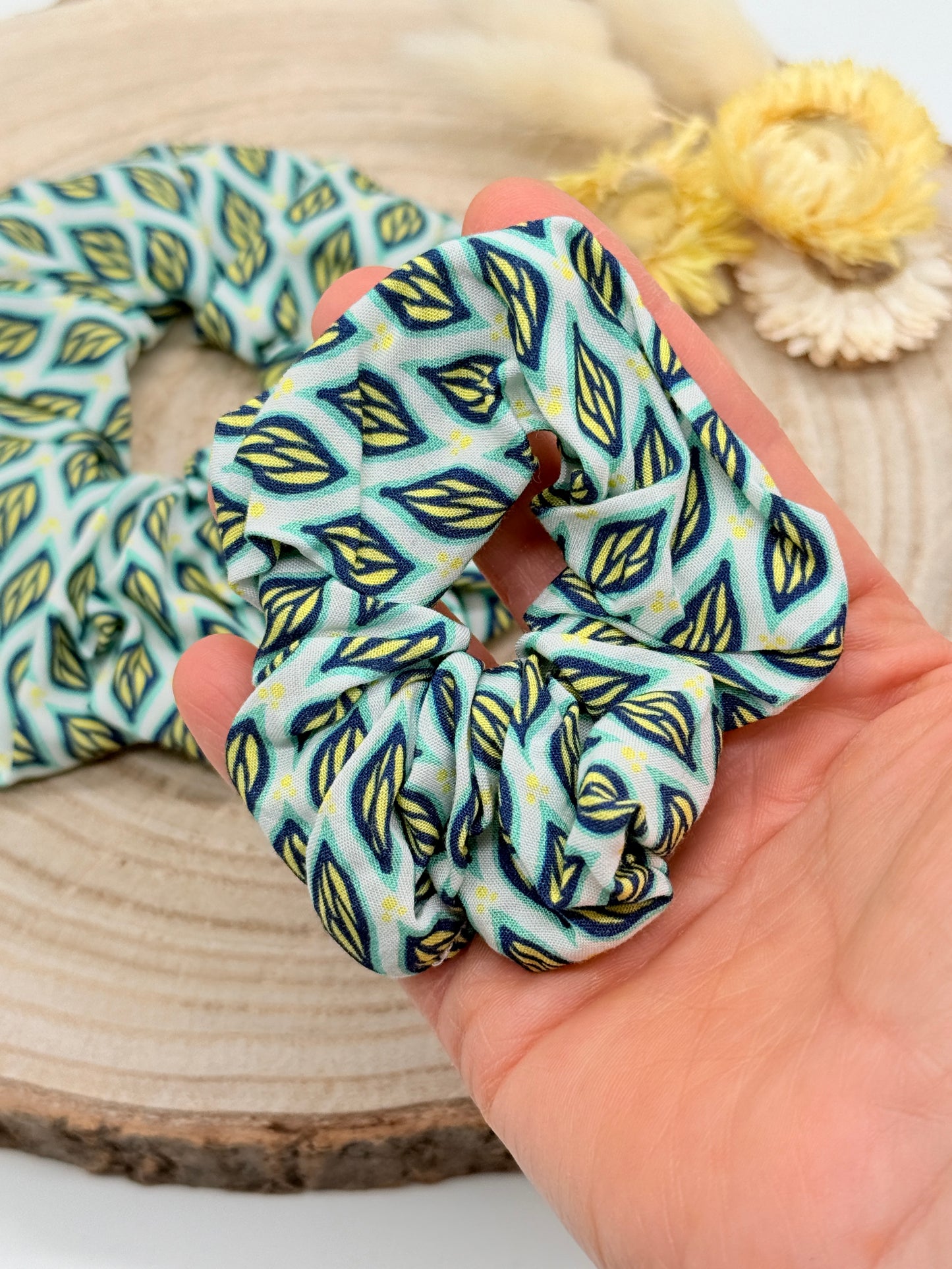 Viskose Scrunchie Haargummi Retro weiß grün