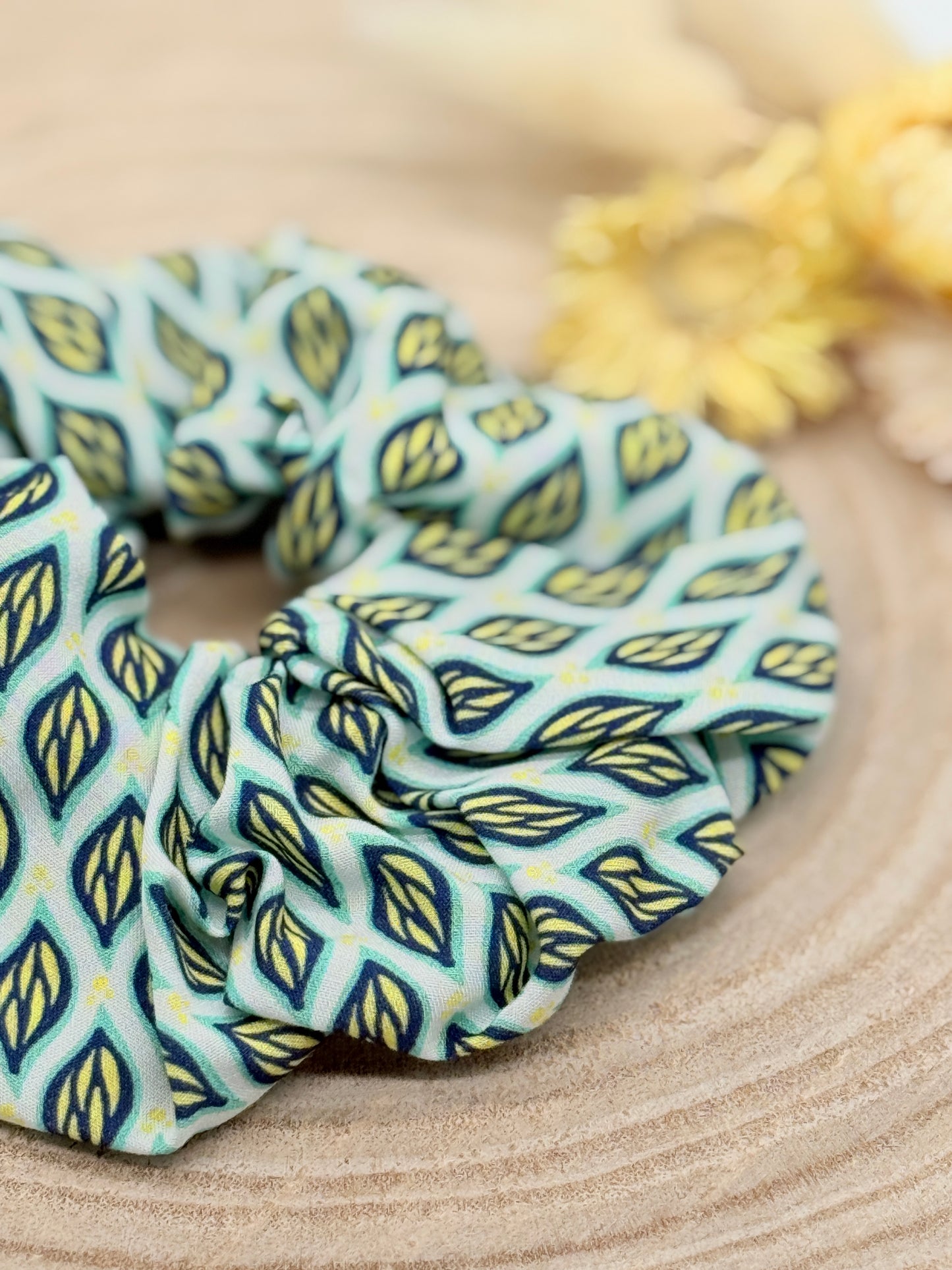 Viskose Scrunchie Haargummi Retro weiß grün