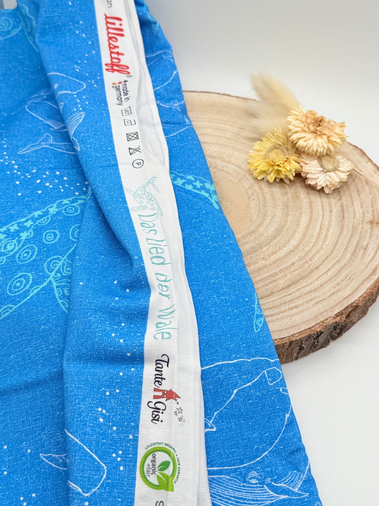 Jersey Reststück Wale (Lillestoff) blau