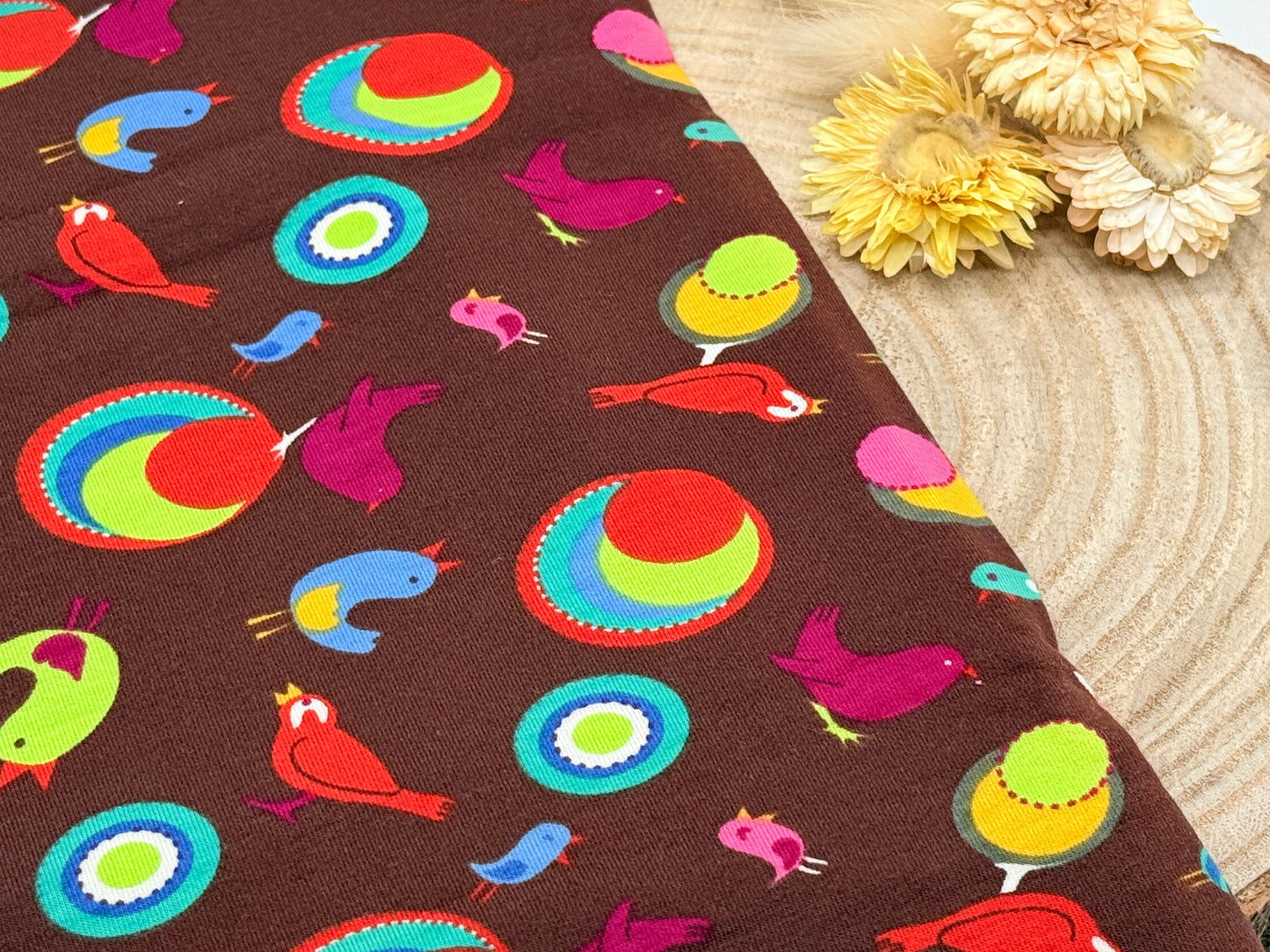 Jersey Reststück bunte Vögel braun