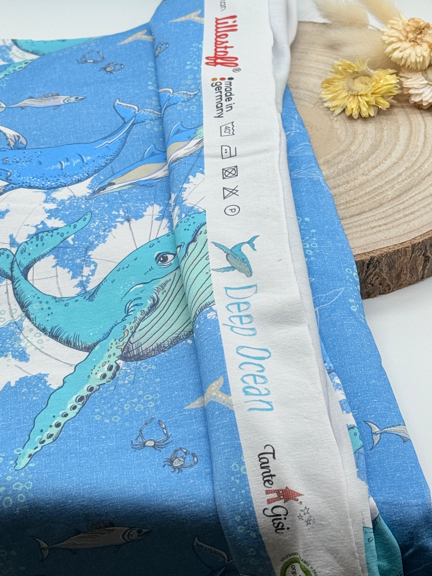 Jersey Reststück Wale (Lillestoff) blau