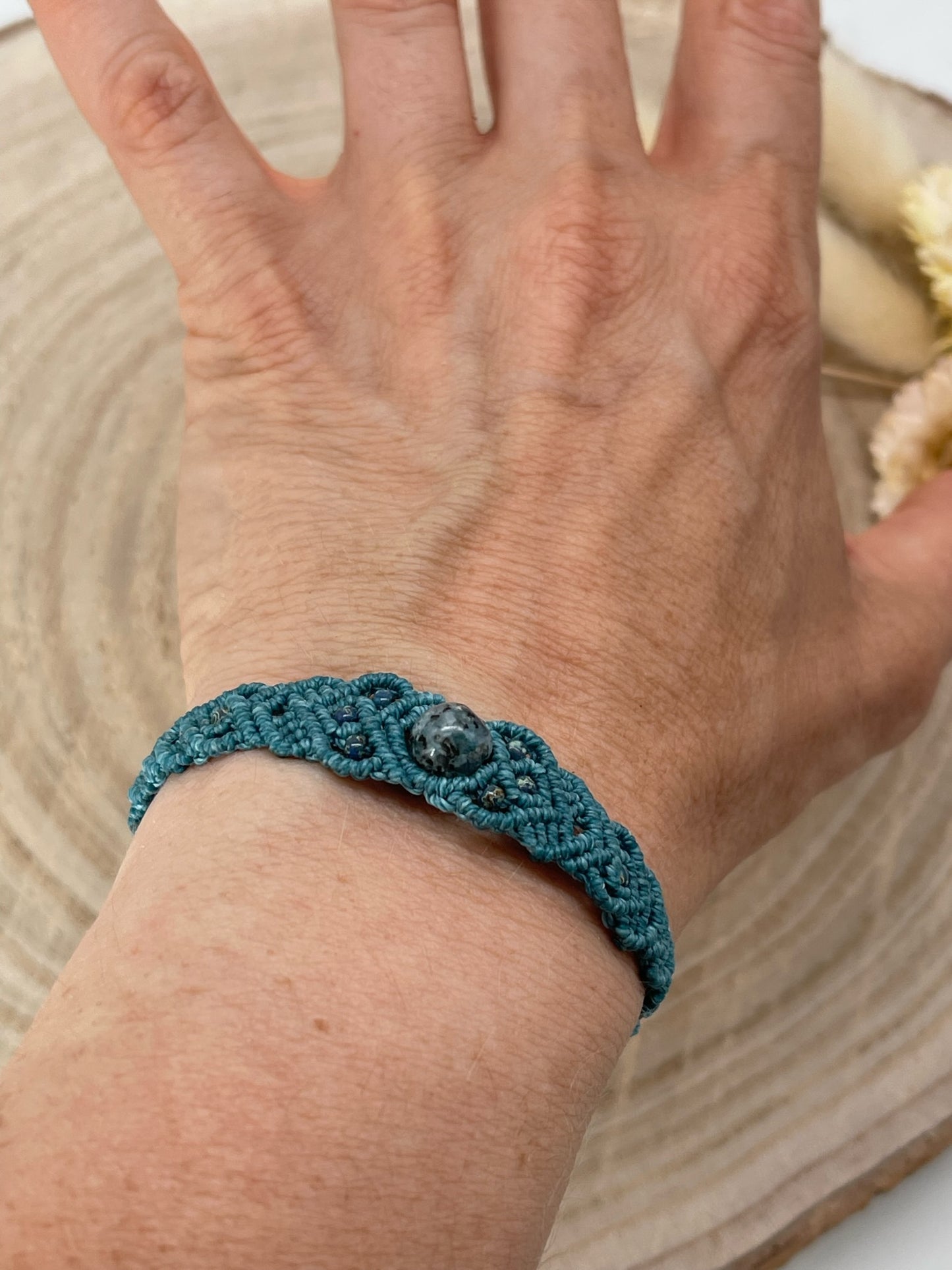 Jaspis Halbedelstein Freundschaftsarmband Makramee Schmuck türkis/blau