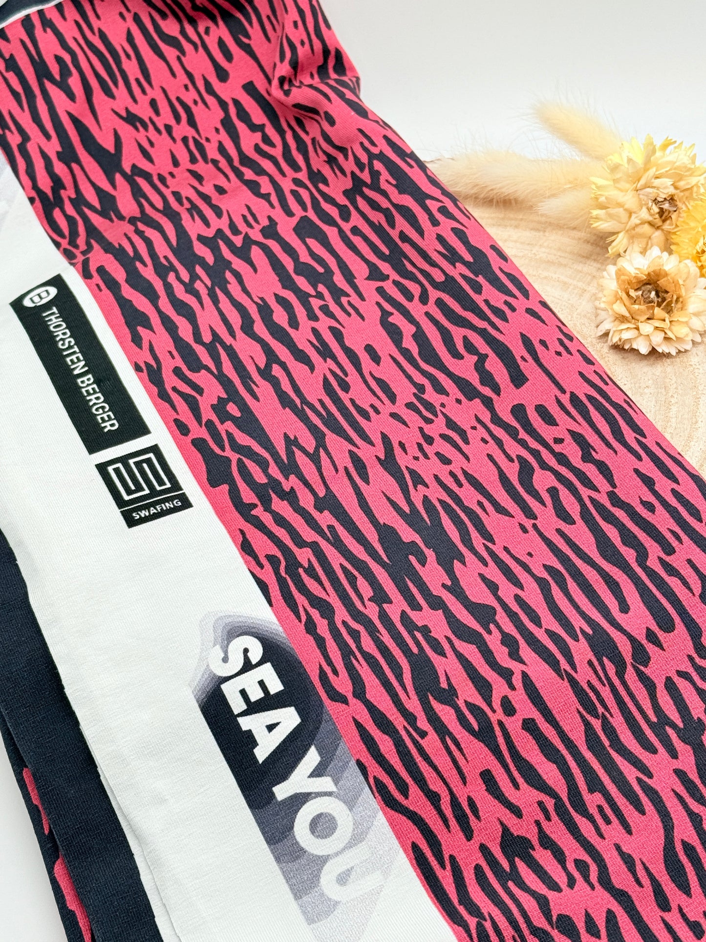 Jersey Reststück Muster (Swafing) rosa schwarz querverlauf
