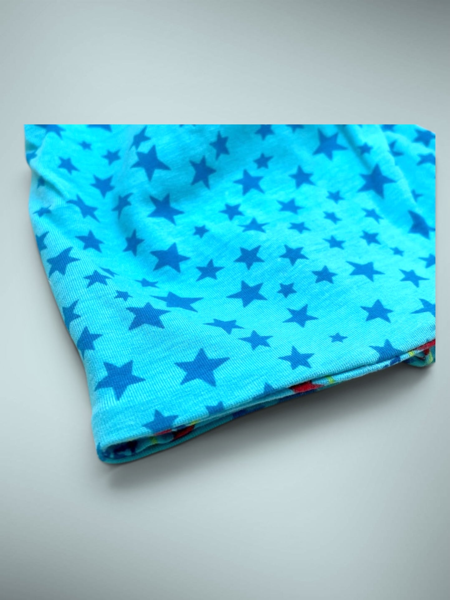Wende-Beanie für Kinder – Flugzeuge Design blau