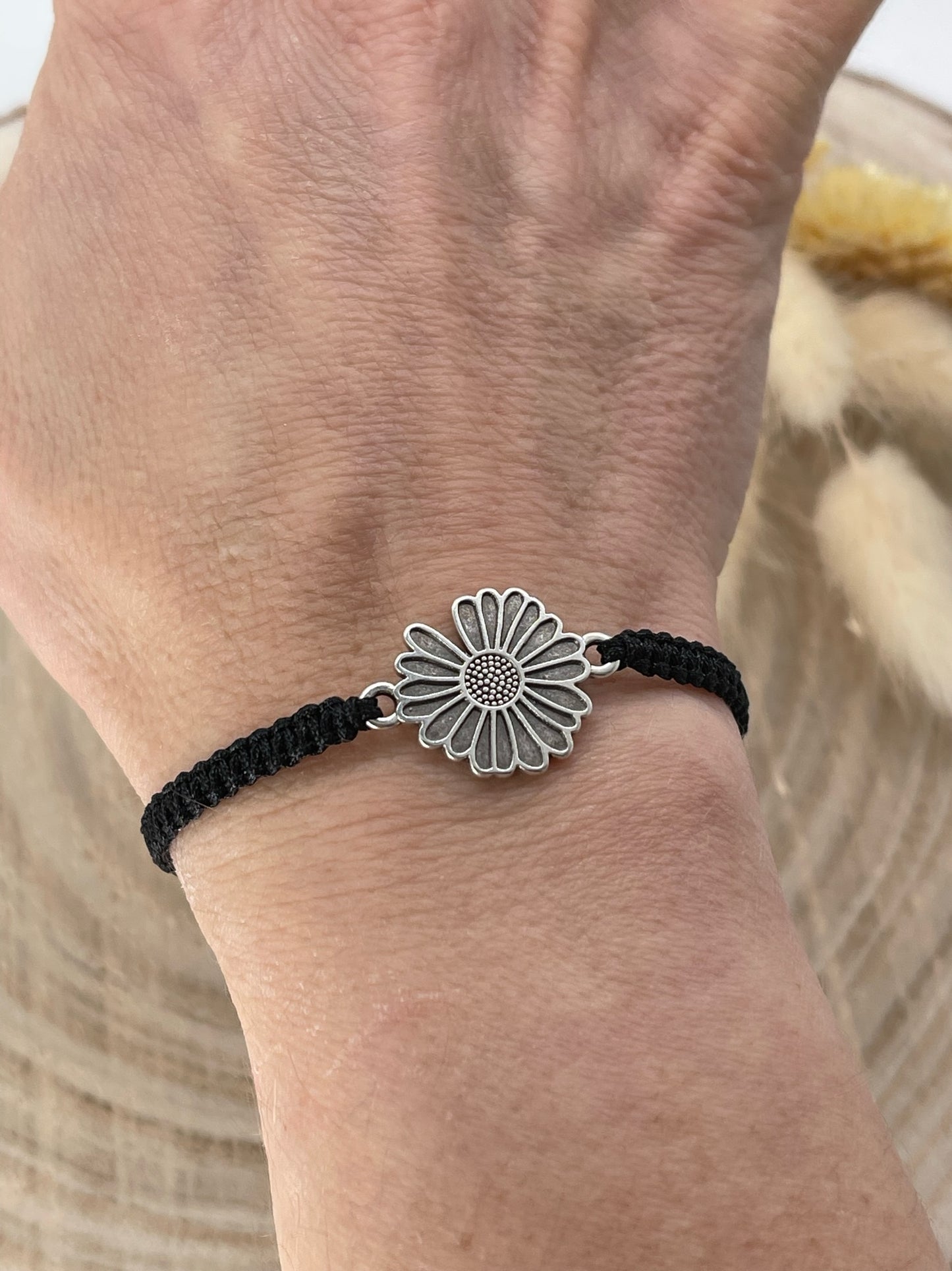 Freundschaftsarmband Makramee Schmuck Armband Gänseblümchen silberfarben