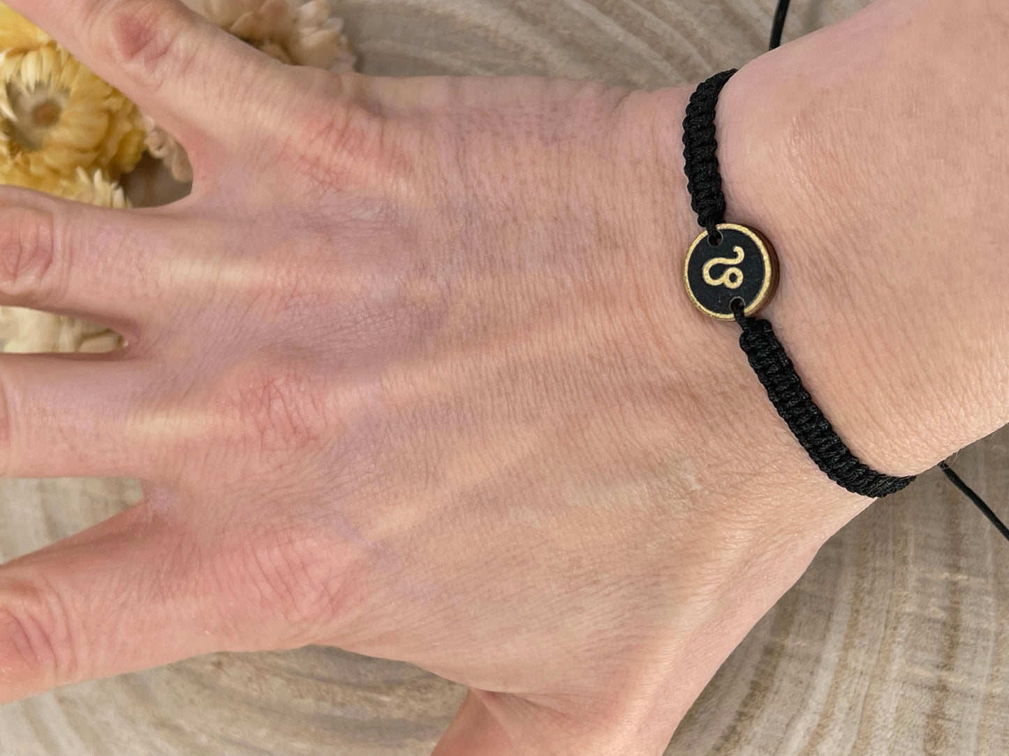 Makrameearmband Freundschaftsarmband Sternzeichen schwarz