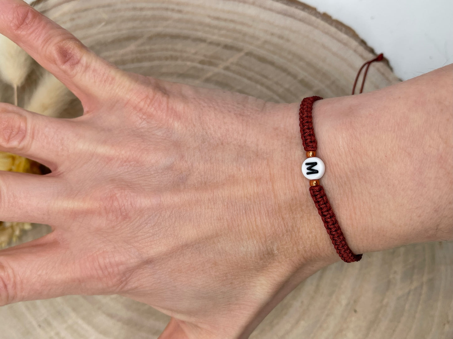 Personalisiertes Freundschaftsarmband Makramee Armband ABC Rotbraun