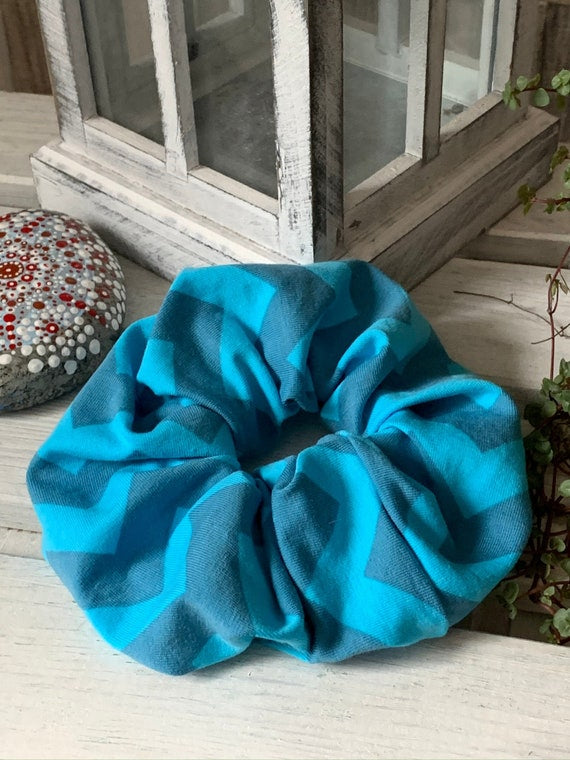 Scrunchie Haargummi Zacken blau
