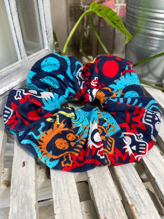 Scrunchie Haargummi Totenkopf bunt blau