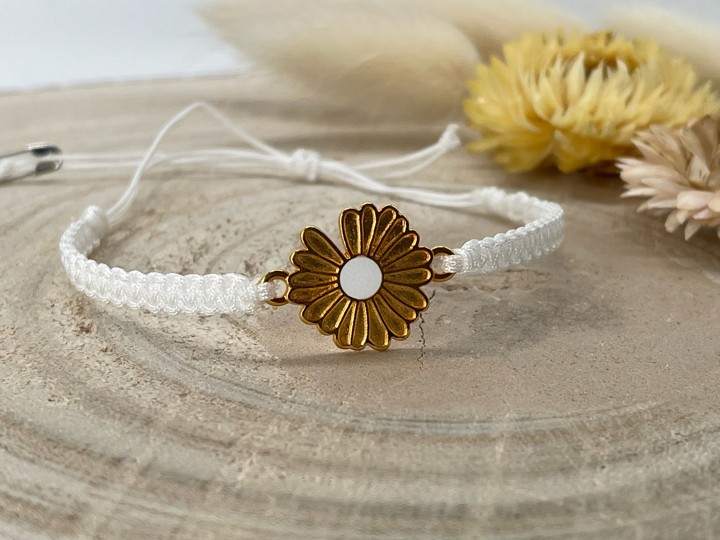 Freundschaftsarmband Makramee Armband Schmuck Gänseblümche goldfarben