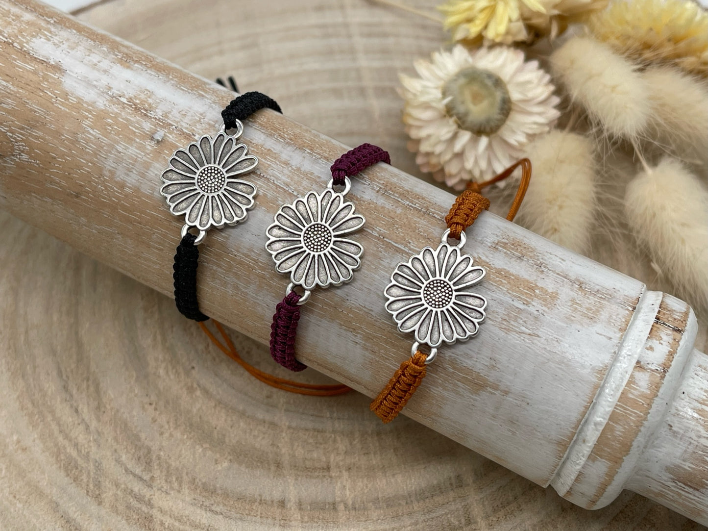 Freundschaftsarmband Makramee Schmuck Armband Gänseblümchen silberfarben