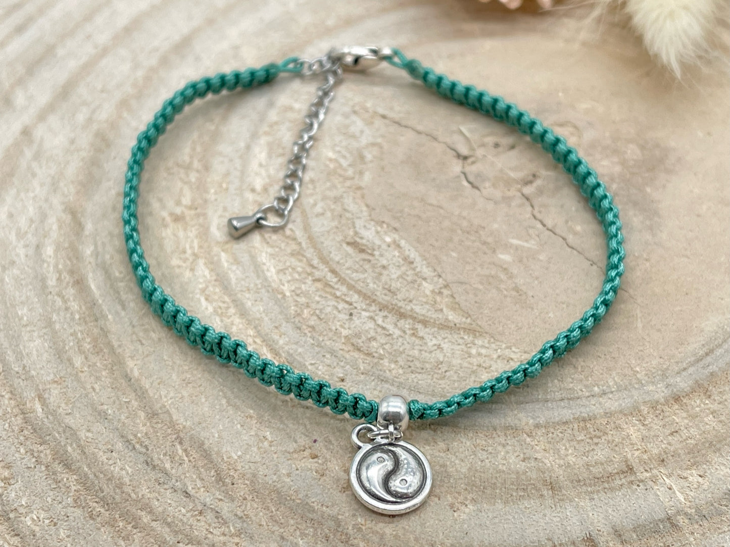 Makramee Schmuck Fusskettchen Fussbändchen "Yin Yang" Silberfarben