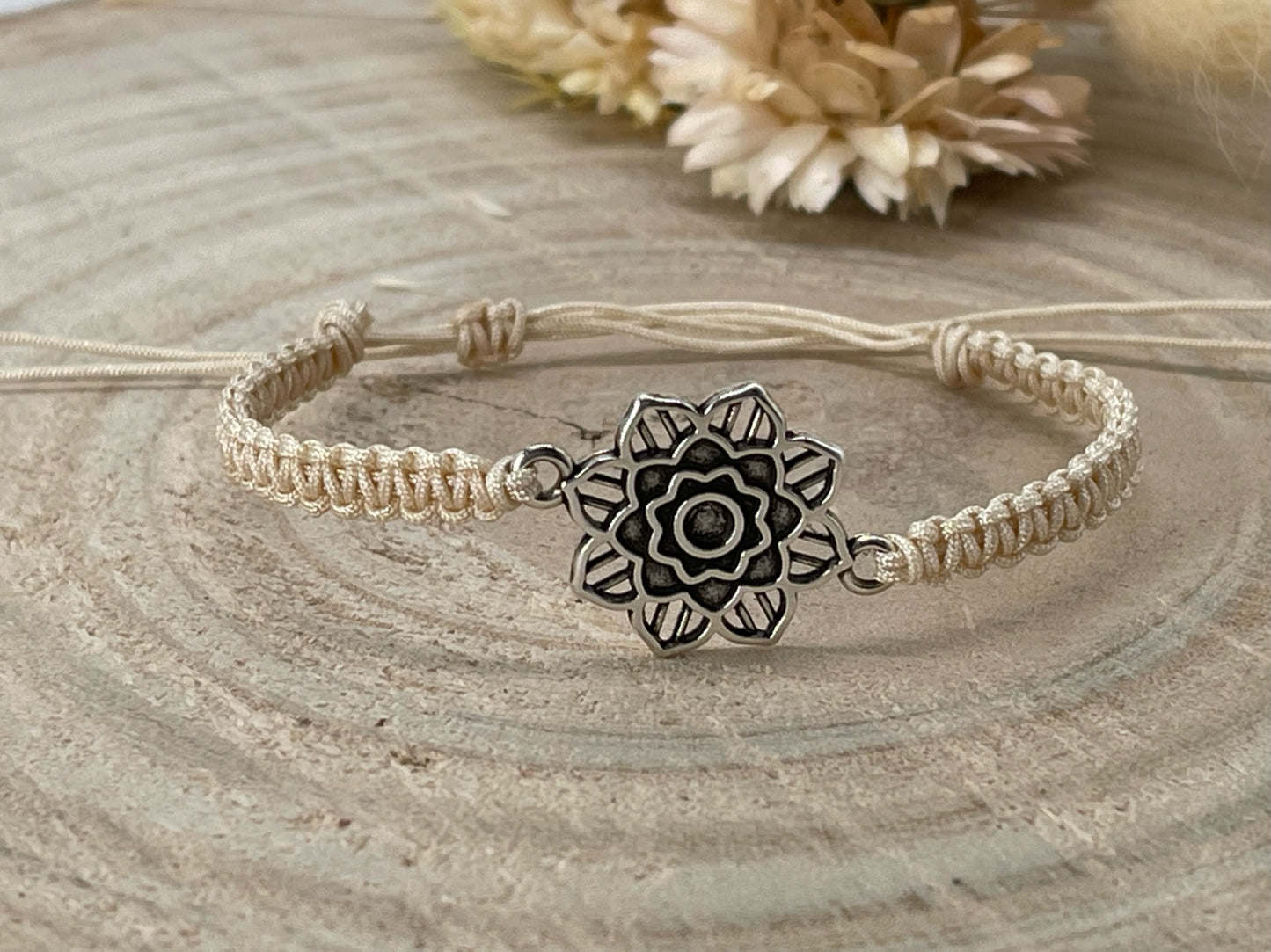 Freundschaftsarmband Makramee Schmuck Armband Blume silberfarben