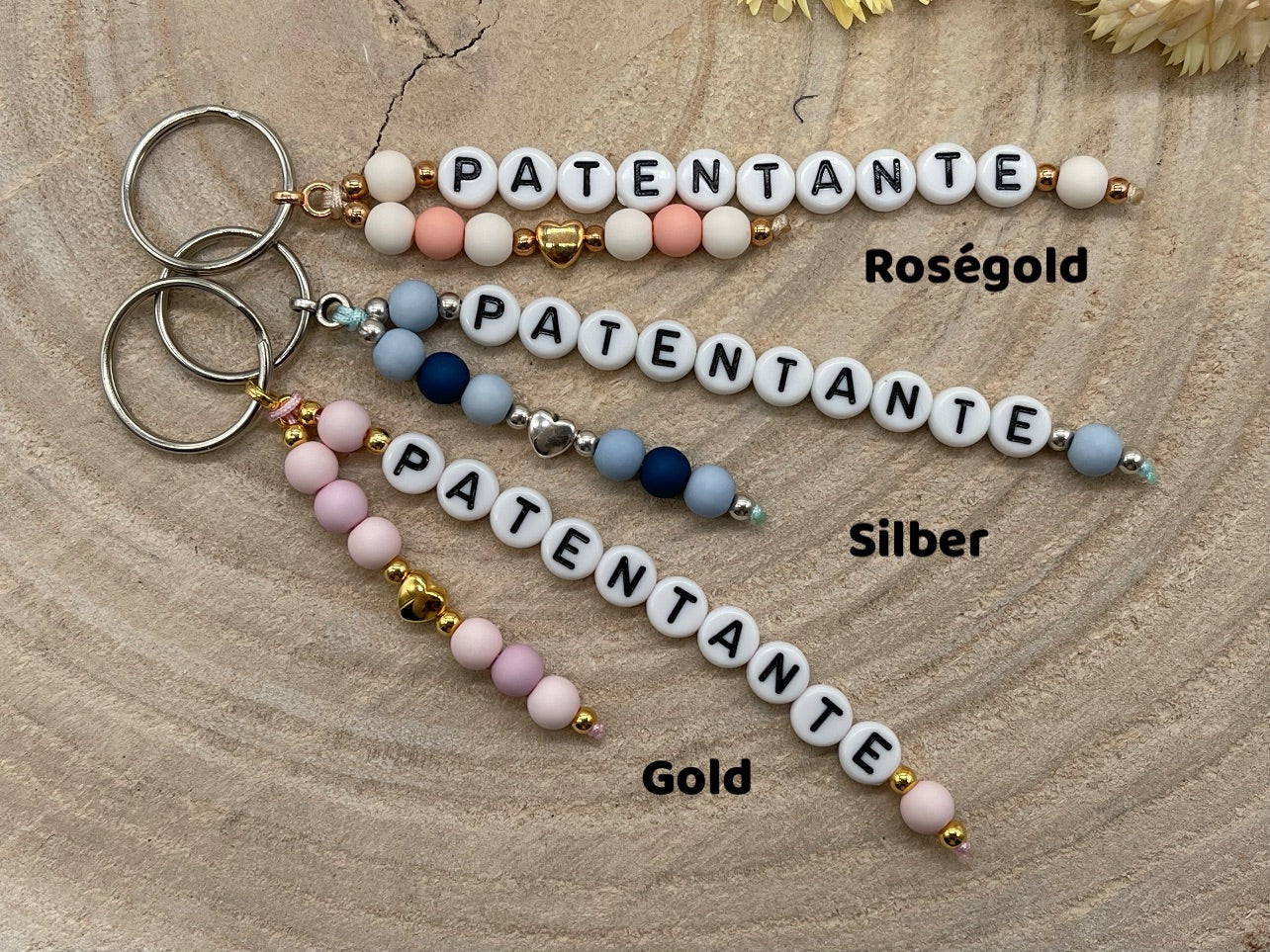 Schlüsselanhänger Taschenanhänger Anhänger Beste Mama mit schwarzen Buchstabenperlen
