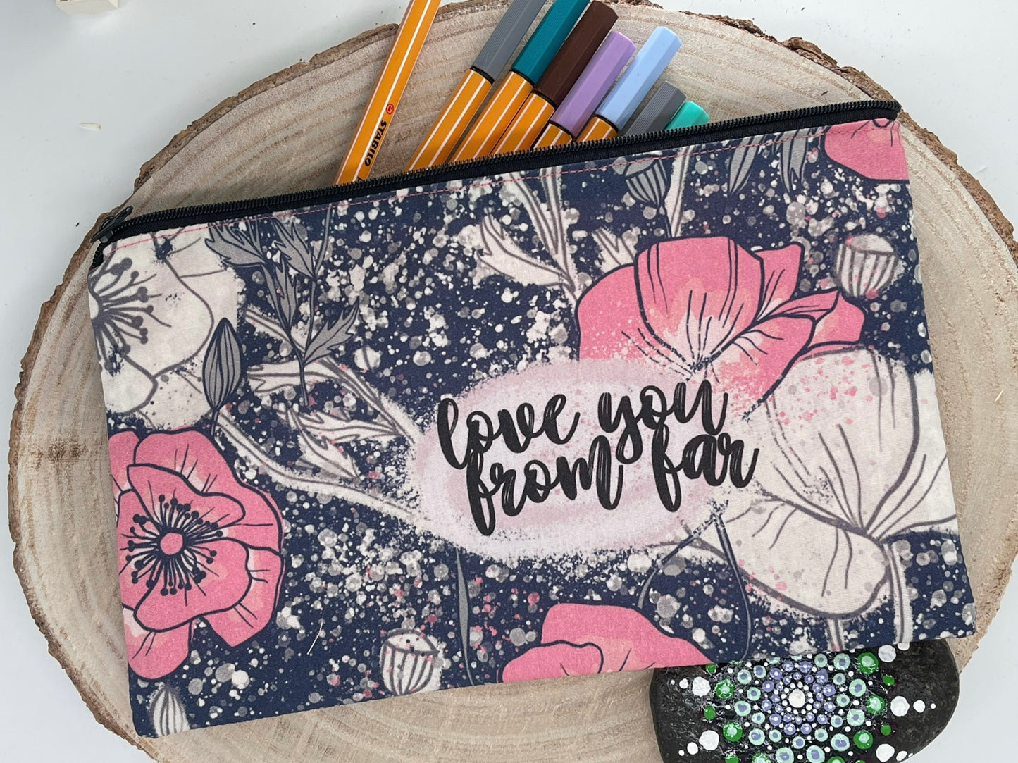 Stylische Federtasche Stifttasche Mäppchen Kosmetik kleine Tasche love you from far blau mit Blumen