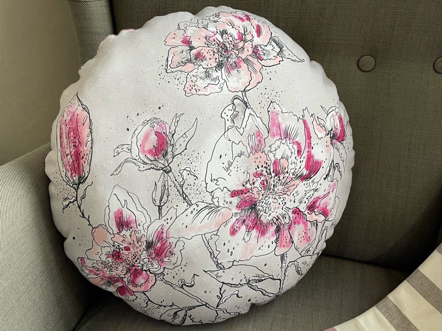Weiches gemütliches Kissen Kuschelkissen Dekokussen Reusekissen Magic Blumen