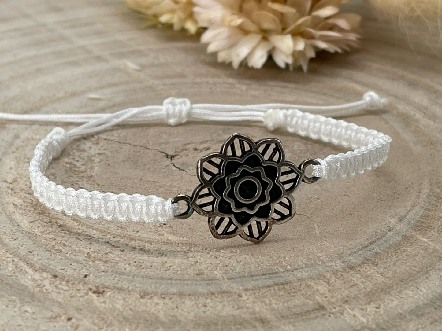 Freundschaftsarmband Makramee Schmuck Armband Blume silberfarben