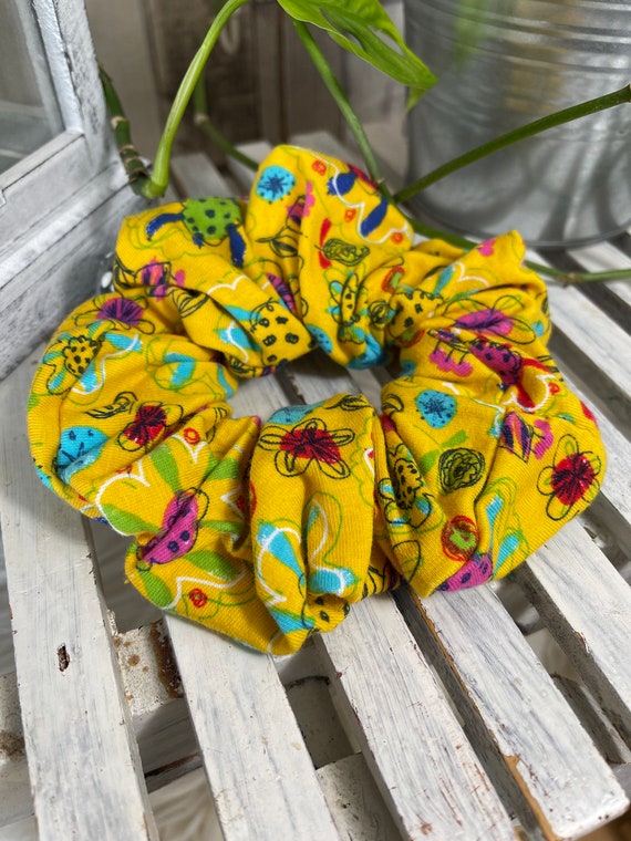 Scrunchie Haargummi Haarband Blumen gelb
