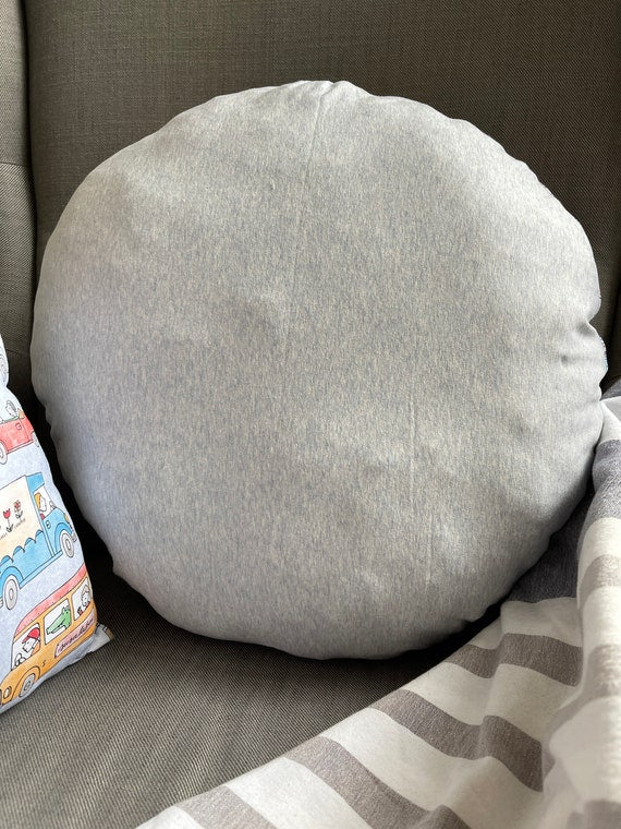 Weiches gemütliches Kissen Kuschelkissen Dekokissen Reisekissen graublau mit Auto Motiv