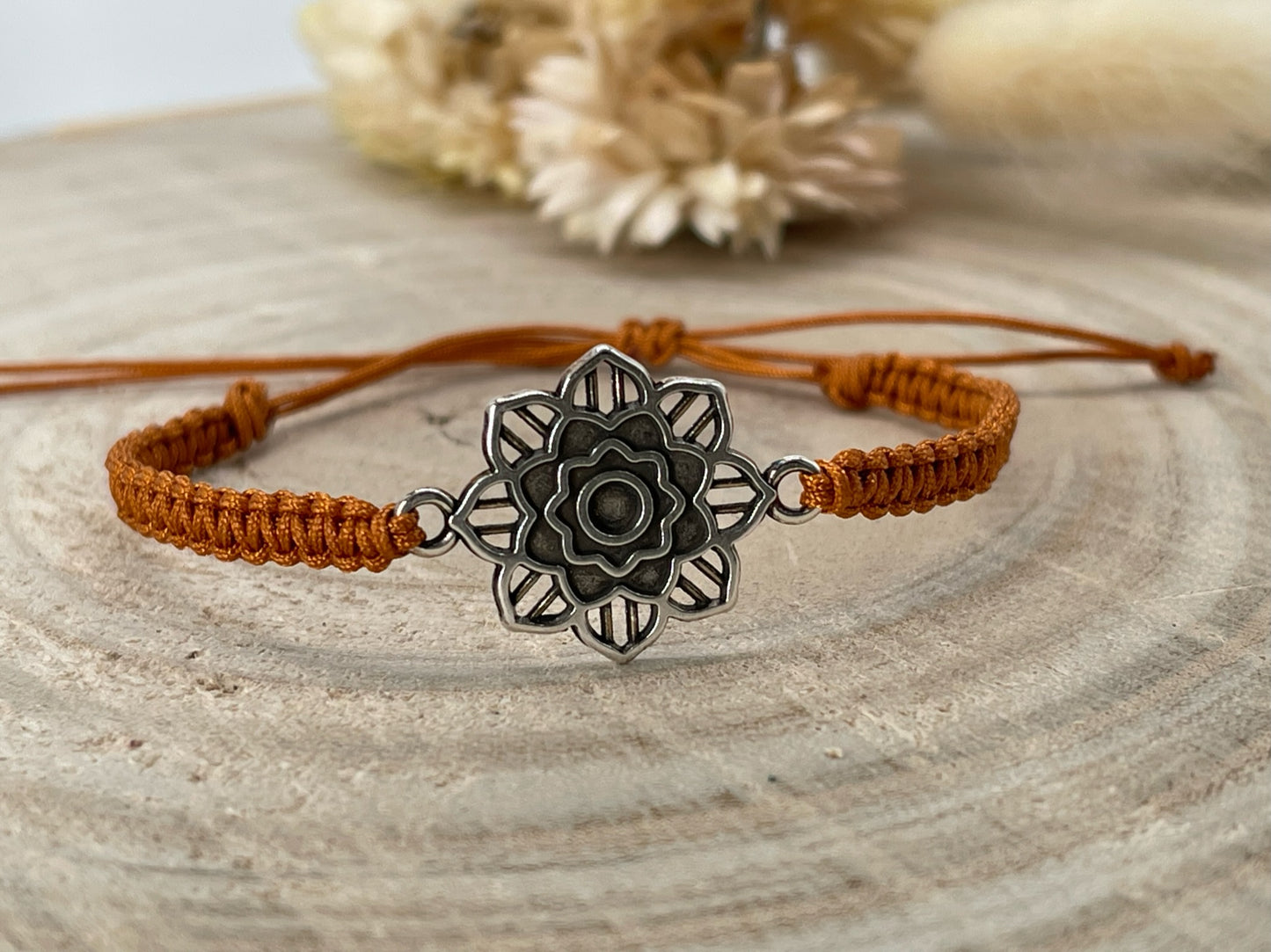 Freundschaftsarmband Makramee Schmuck Armband Blume silberfarben