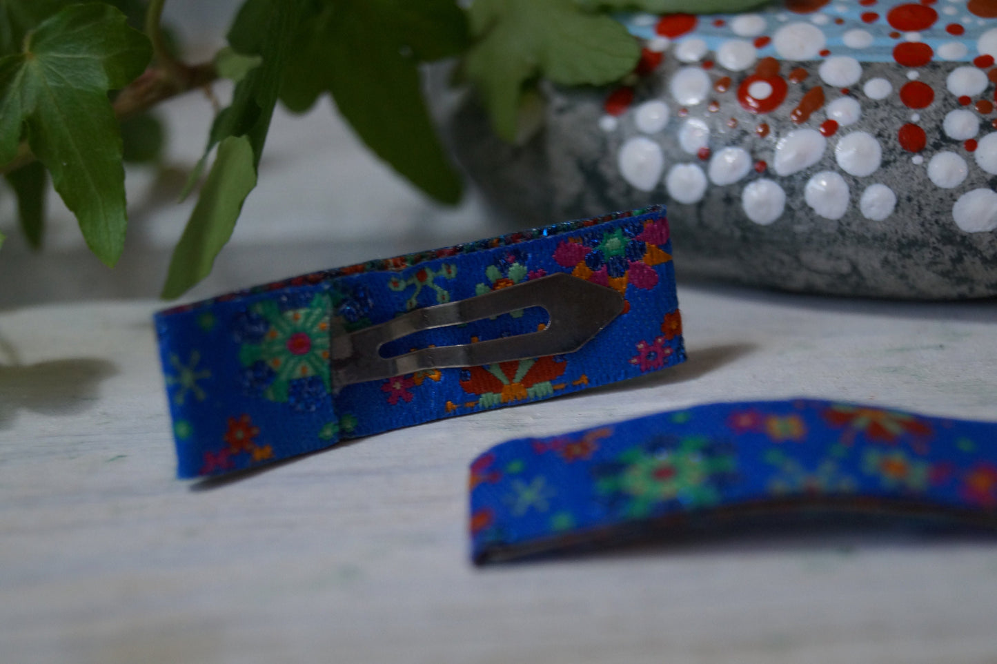 Haarspangen Haarclips Blumen auf blau (1 Paar)