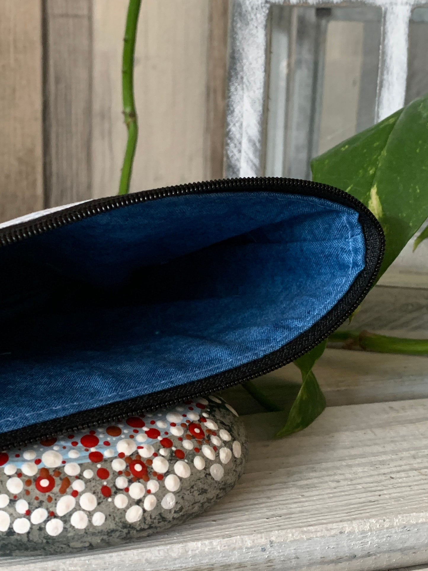 Stylische Federtasche Stifttasche Mäppchen Kosmetik kleine Tasche Nashorn