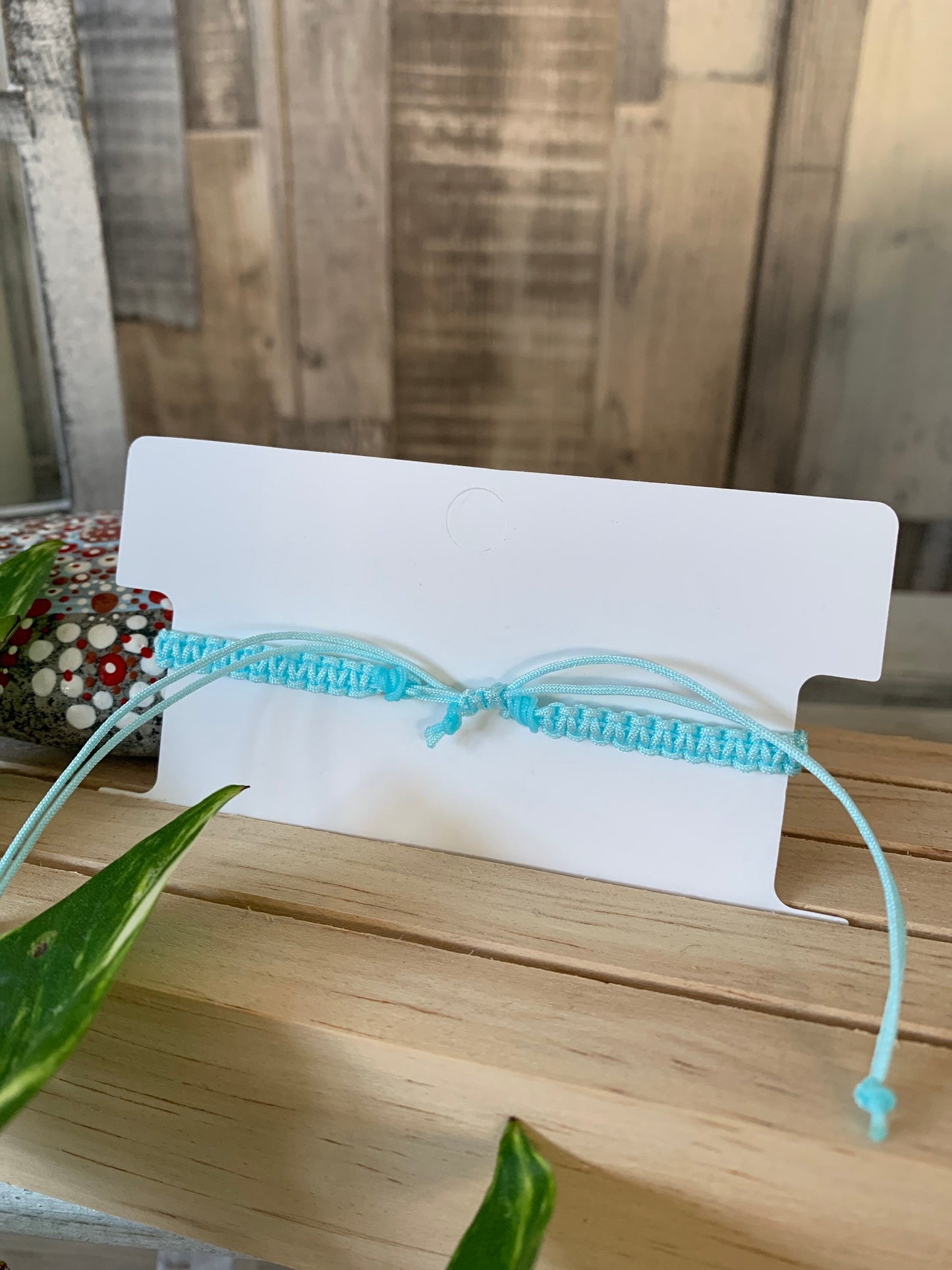 Freundschaftsarmband Makrameearmband Sternzeichen lila