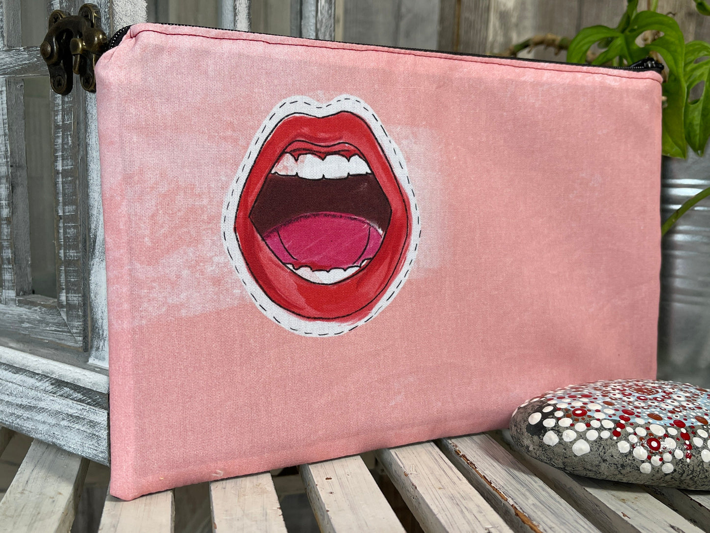 Stylische Federtasche Stifttasche Mäppchen Kosmetik kleine Tasche lips 8
