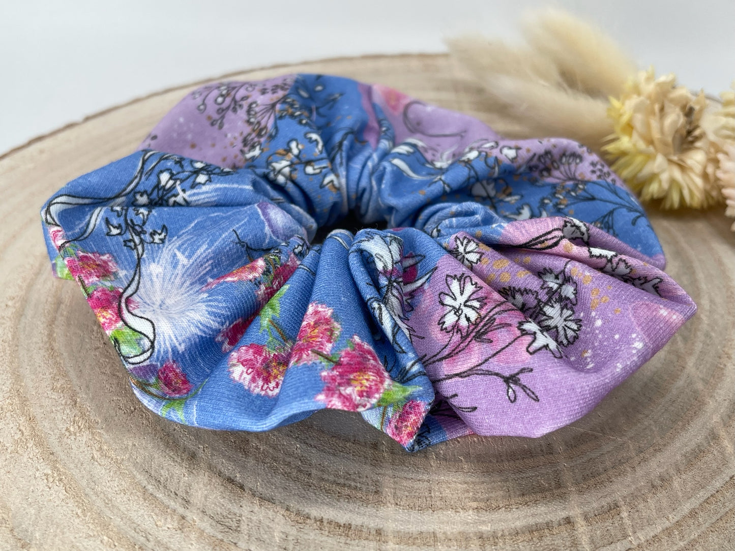 Scrunchie Haargummi Haarband blau lila mit Blüten Zweige