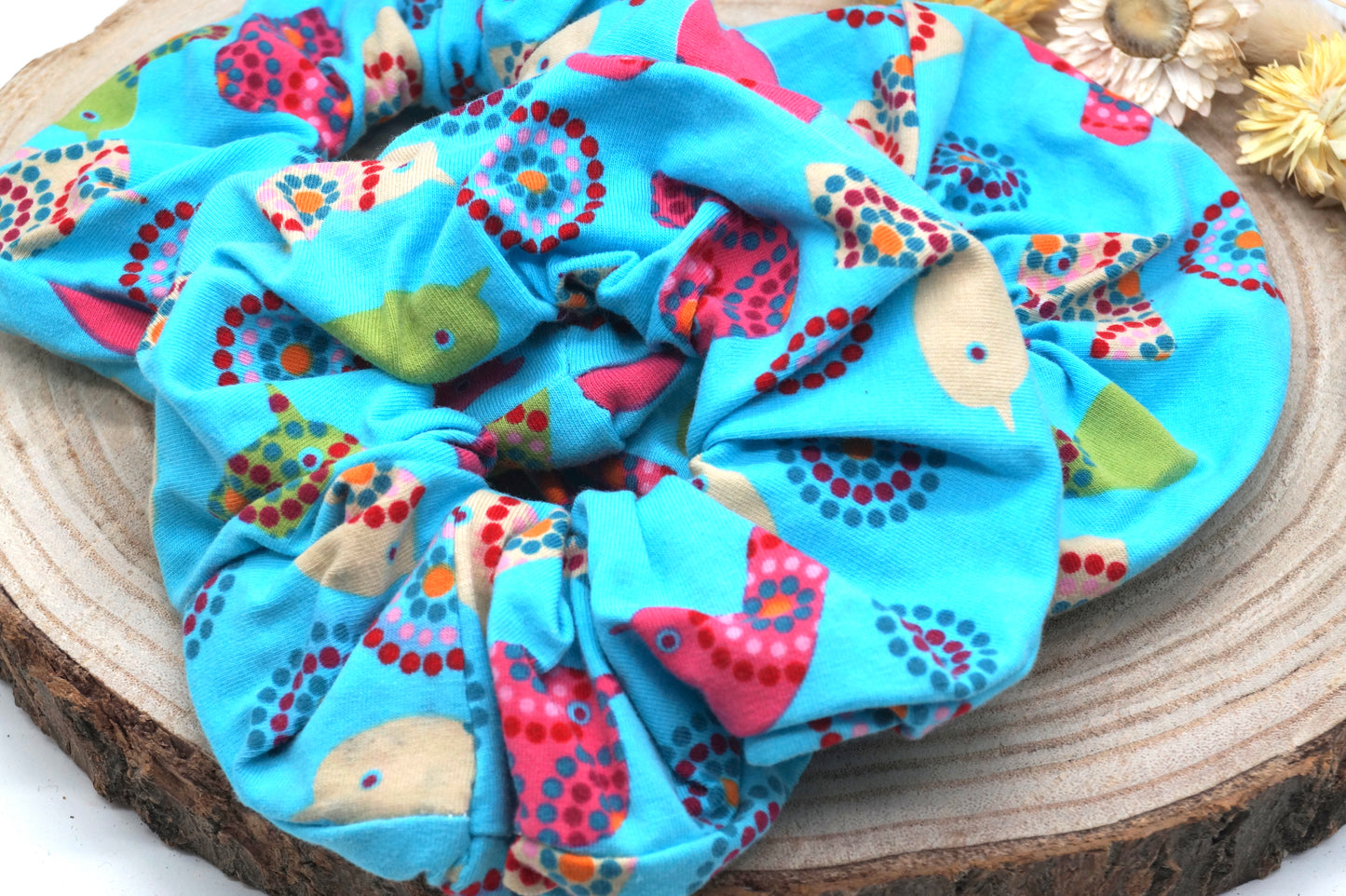 Scrunchie Haargummi elastisches Haarband Haarschmuck blau mit bunte Vögel für feines oder dickes Haar