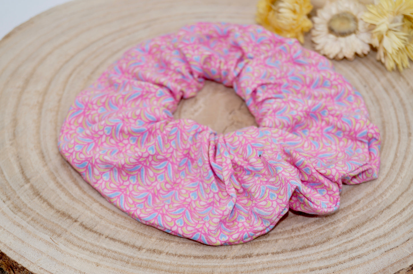 Scrunchie Haargummi rosa blaue Ornamente