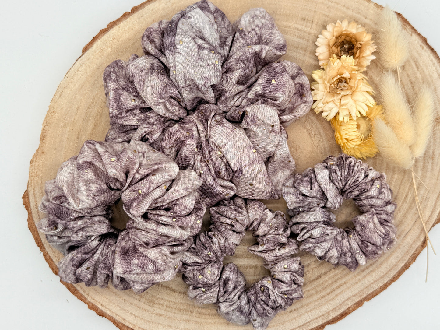 Viskose Scrunchie Haargummi braun batik mit Glitzer in vier Größen von XL bis XS