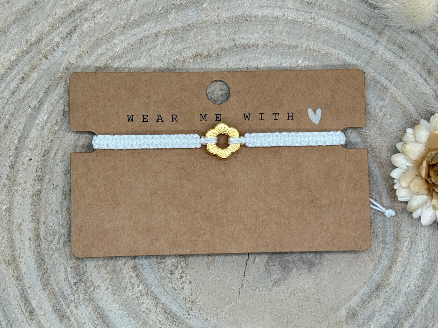 Makramee Armband Freundschaftsarmband kleine Blume Edelstahl vergoldet