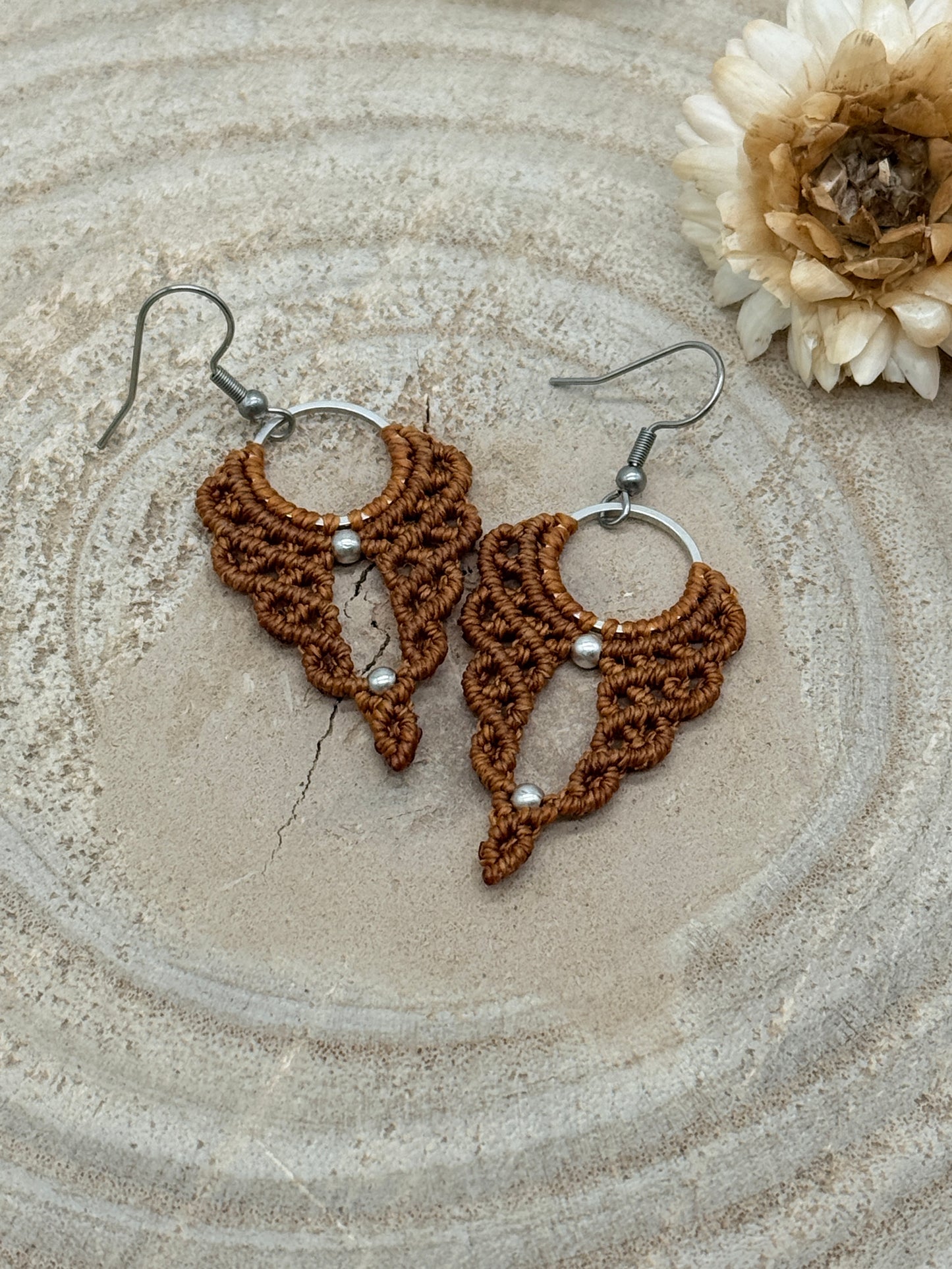 Einzigartiger Makramee Ohrhaenger Ohrring Claire (1 Paar)