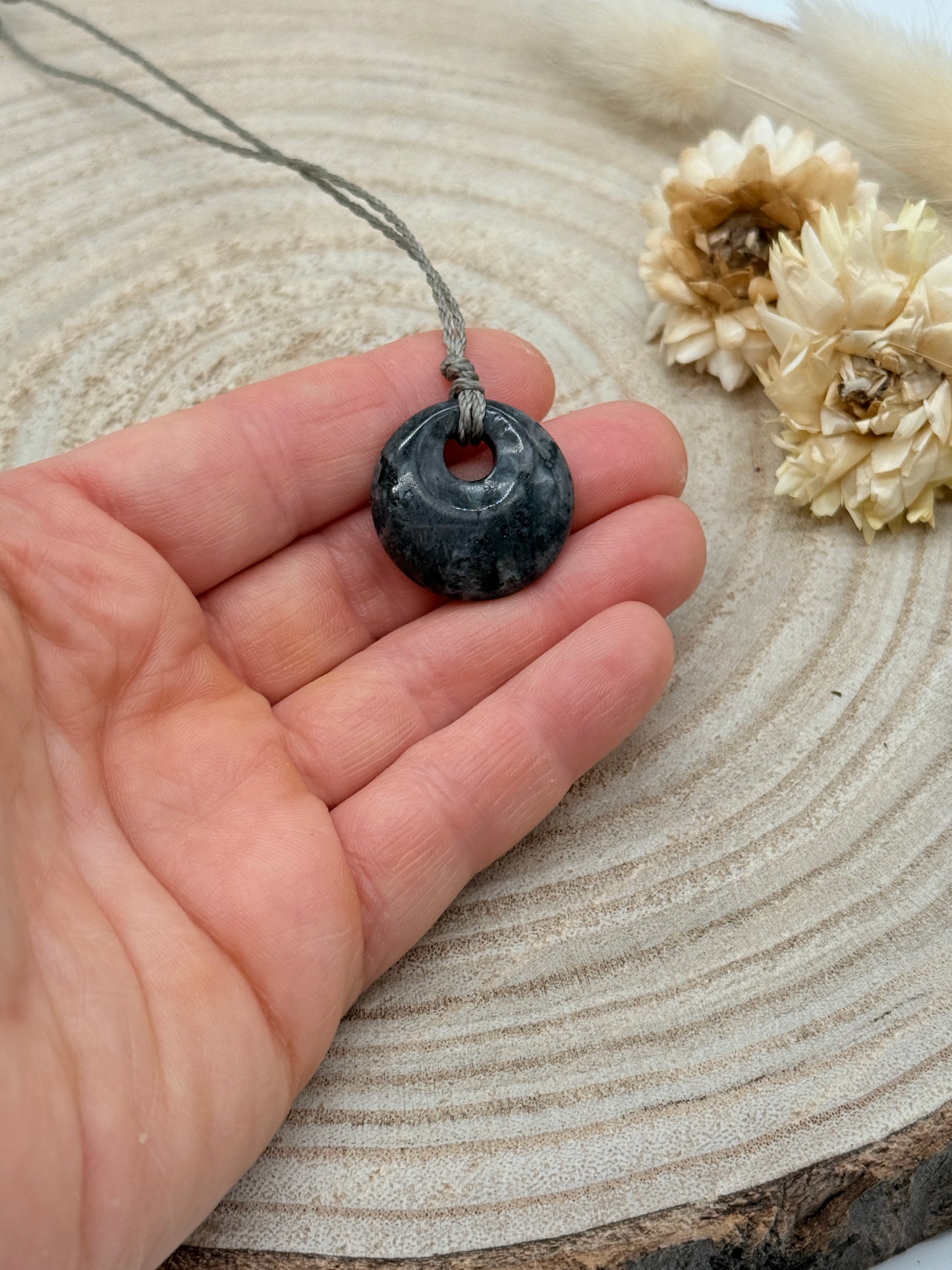 Makramee Choker Halbedelstein Kette Larvikit