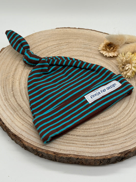 Babymütze mit Knoten – blau-braun mit Streifen Muster Gr. 56