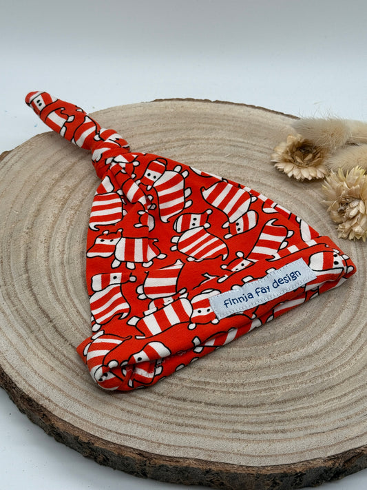 Babymütze mit Knoten – Orange mit Nilpferd Motive Gr. 56