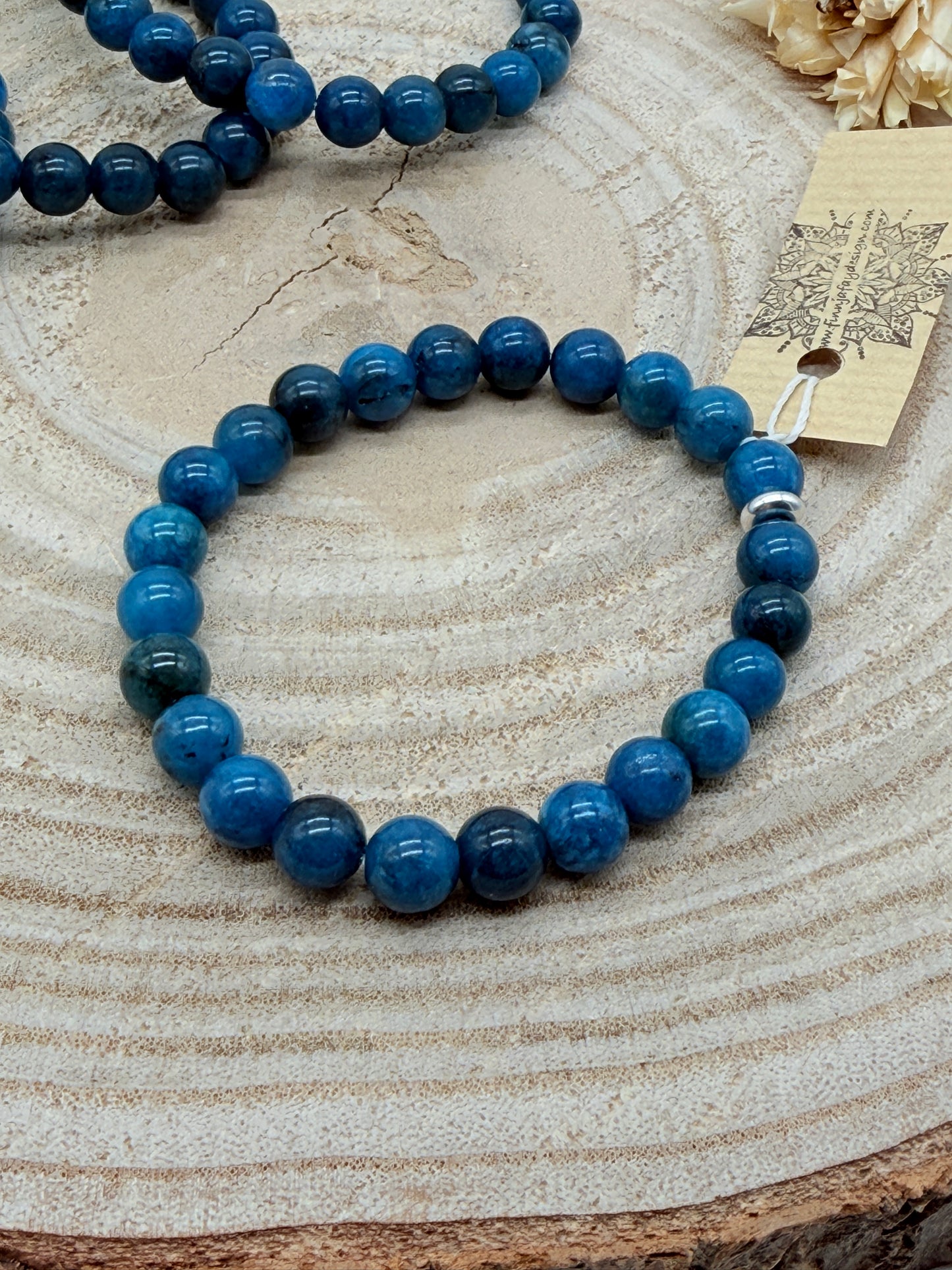 Elastisches Edelstein Armband mit Apatit Perlen