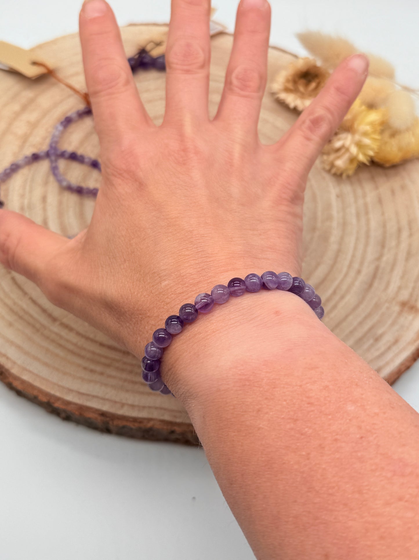 Elastisches Edelstein Armband mit Amethyst Perlen