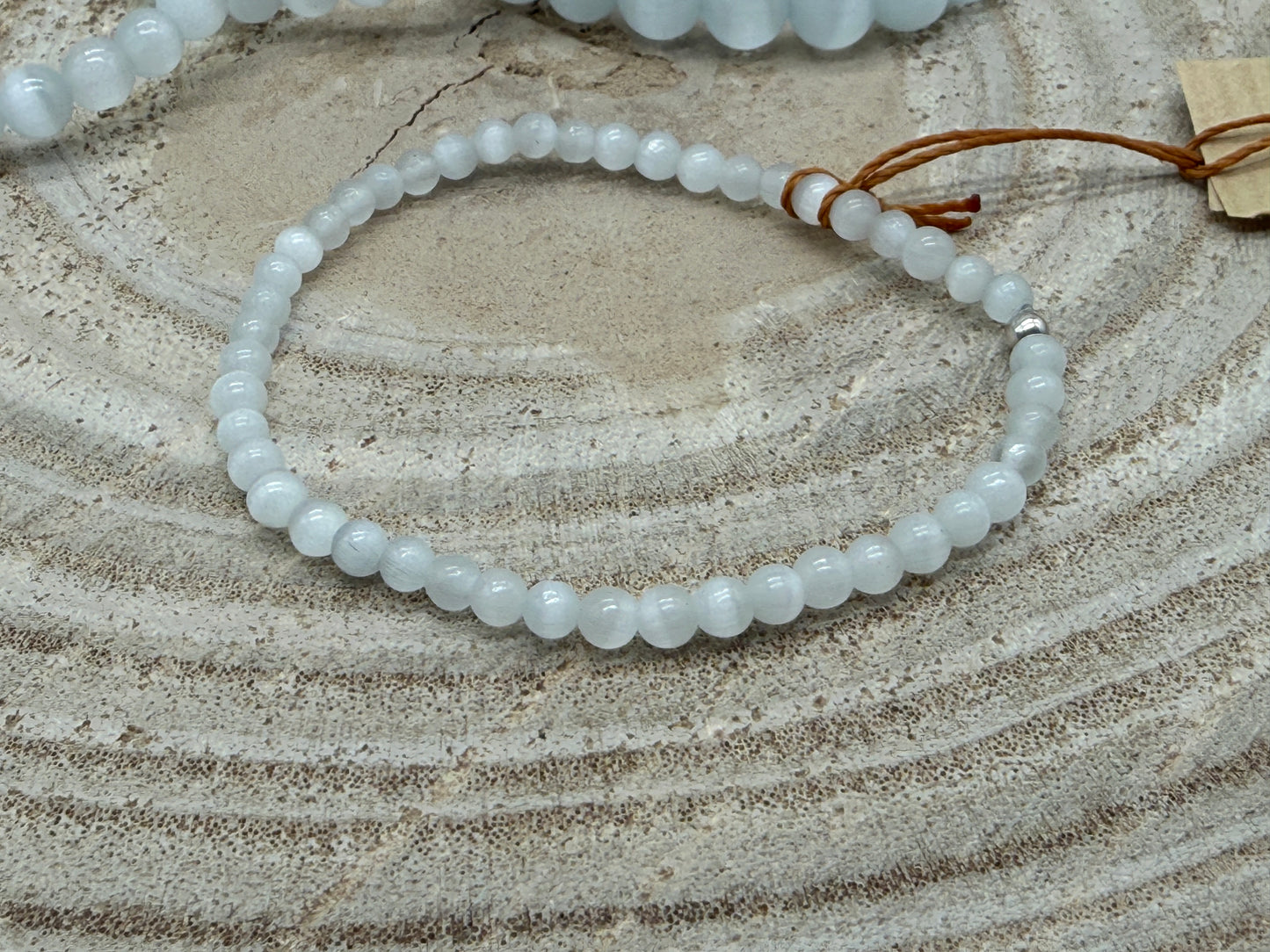 Elastisches Edelstein Armband mit Katzenaugenstein Perlen