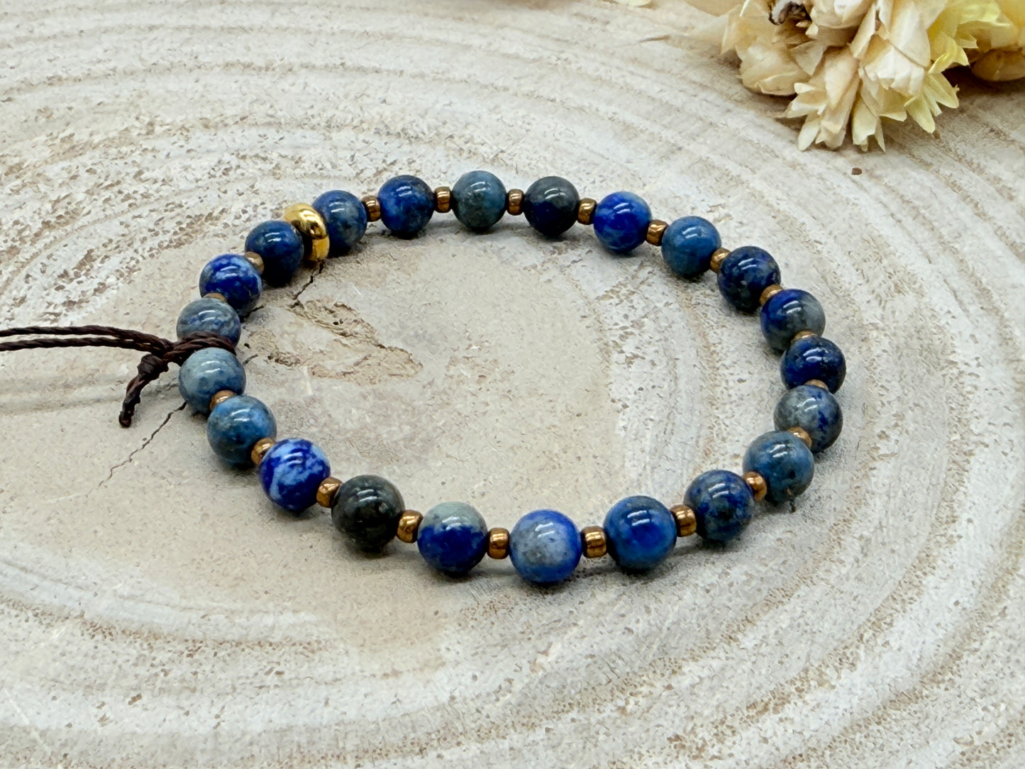 Elastisches Edelstein Armband mit Lapislazuli Perlen