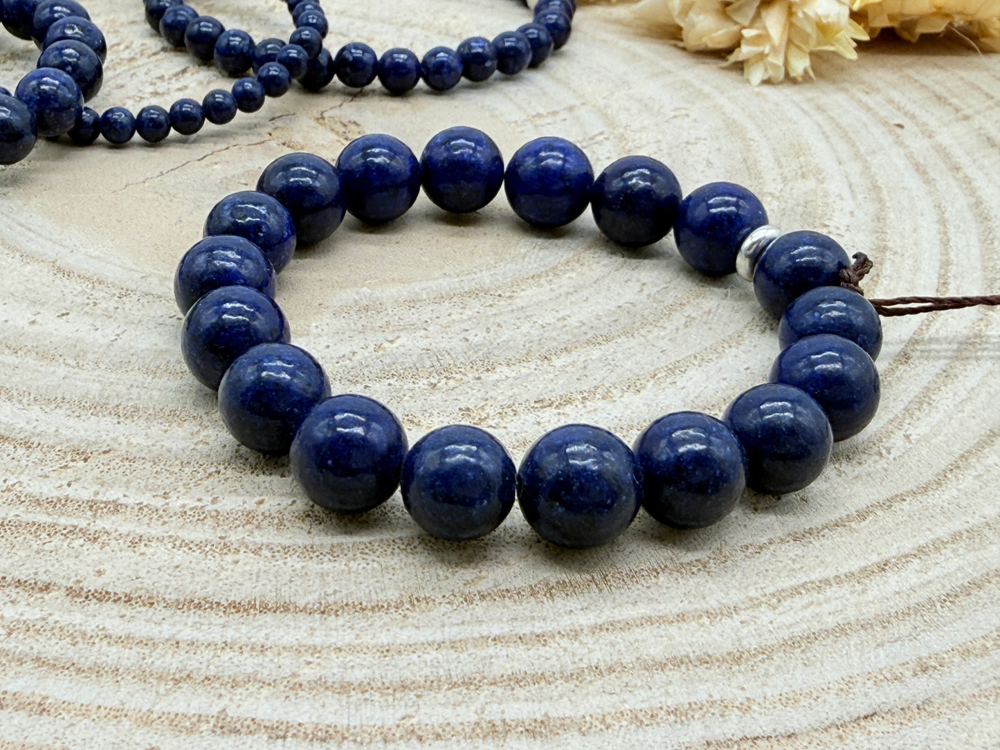 Elastisches Edelstein Armband mit Lapislazuli Perlen