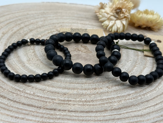 Elastisches Edelstein Armband mit Onyx Perlen Matt
