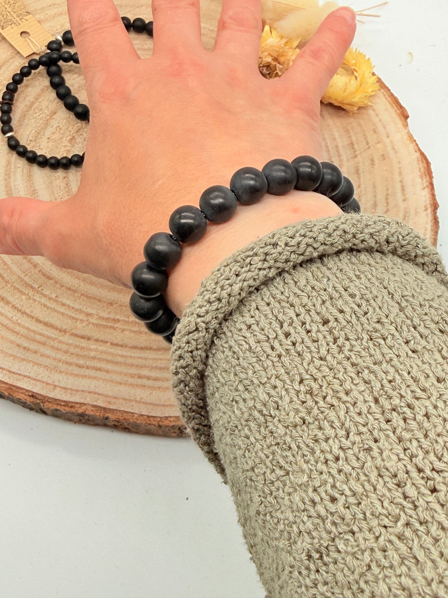 Elastisches Edelstein Armband mit Onyx Perlen Matt