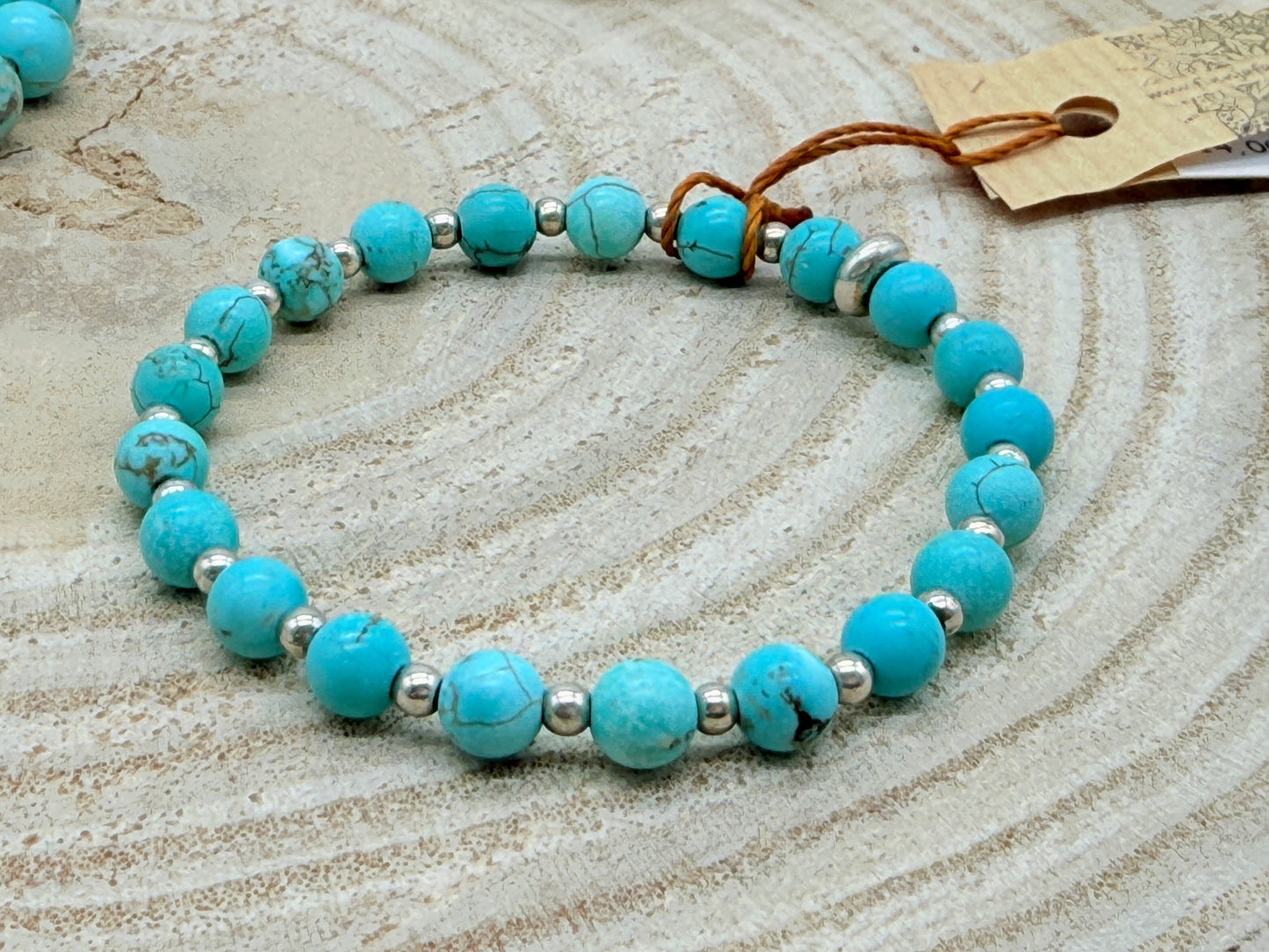 Elastisches Edelstein Armband mit Türkis Perlen