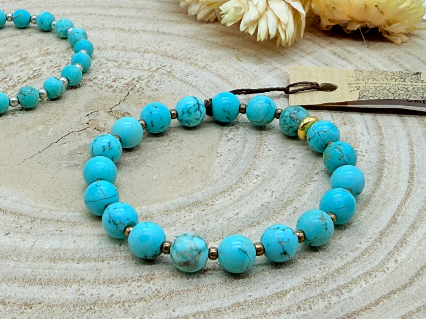 Elastisches Edelstein Armband mit Türkis Perlen